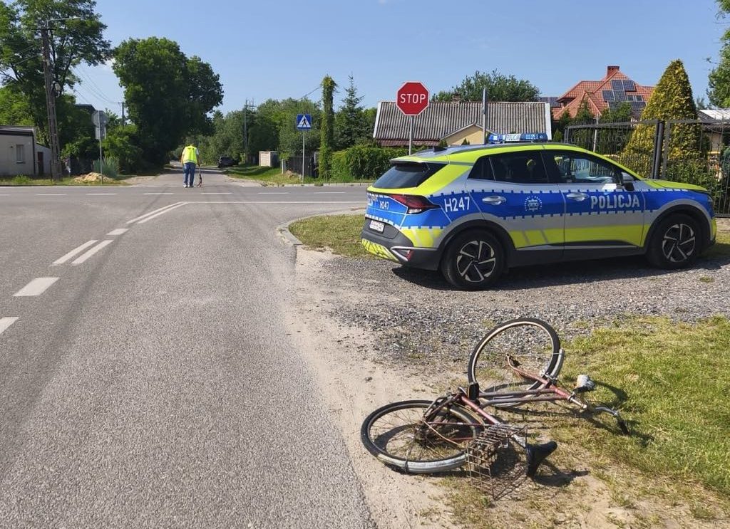 Wypadek w Lipienicach Dolnych z udziałem nietrzeźwego rowerzysty