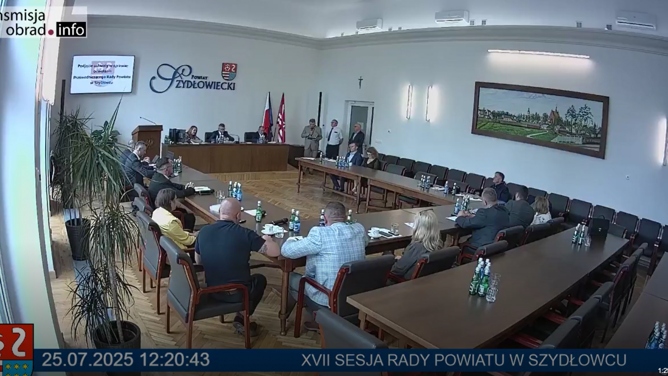 Kamil Minda pozostaje Przewodniczącym Rady Powiatu