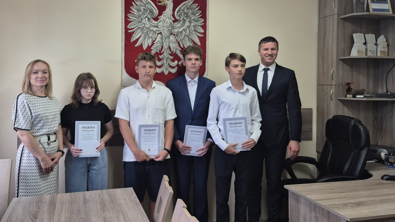 Najlepsi ósmoklasiści nagrodzeni przez Wójta Gminy Orońsko