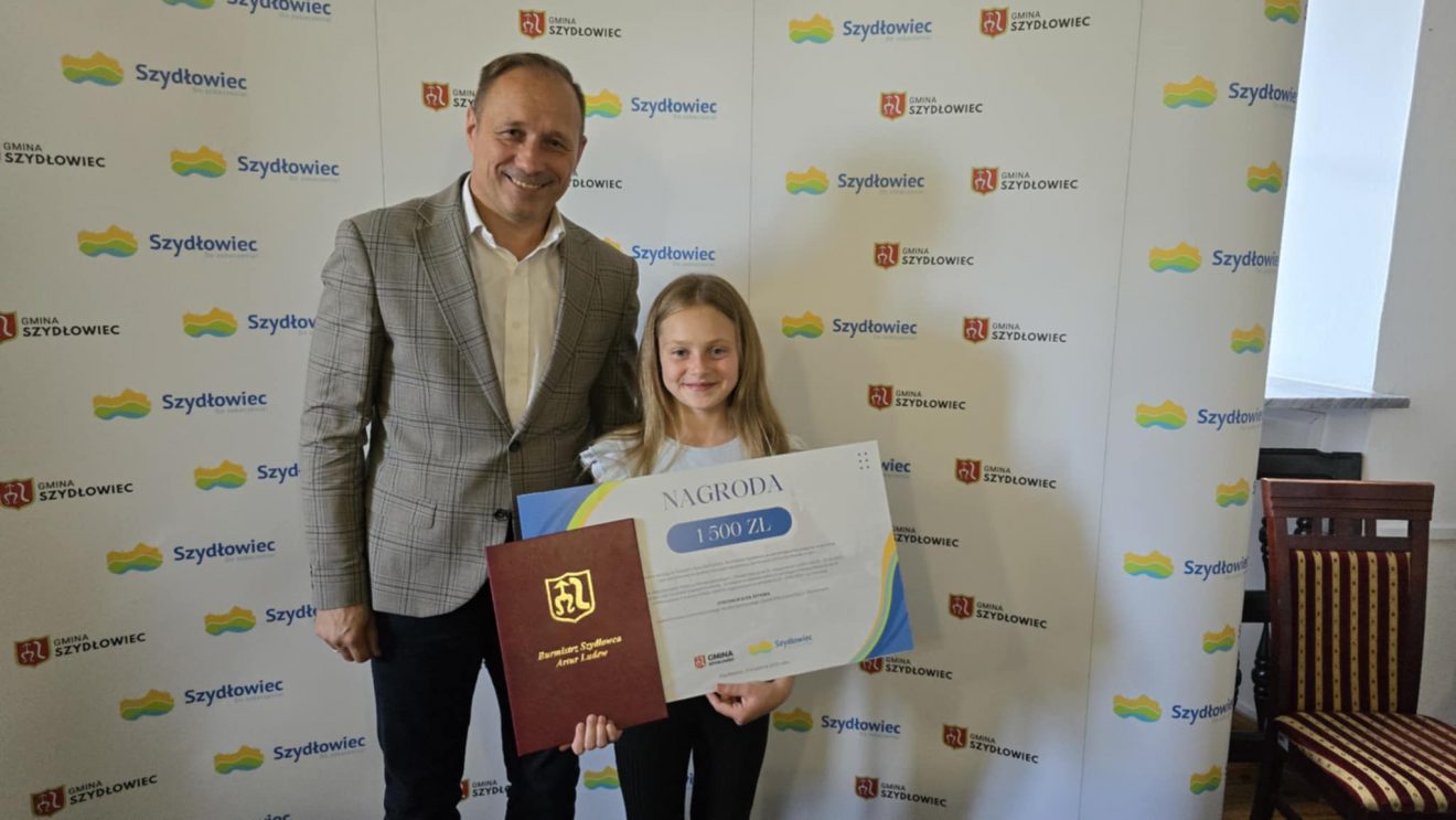 Szydłowiec uhonorował młodą sportsmenkę – Elizę Szyszkę Szydłowiec uhonorował młodą sportsmenkę – Elizę Szyszkę