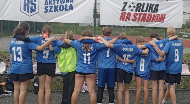 Turniej piłki nożnej dziewcząt w Szydłowcu