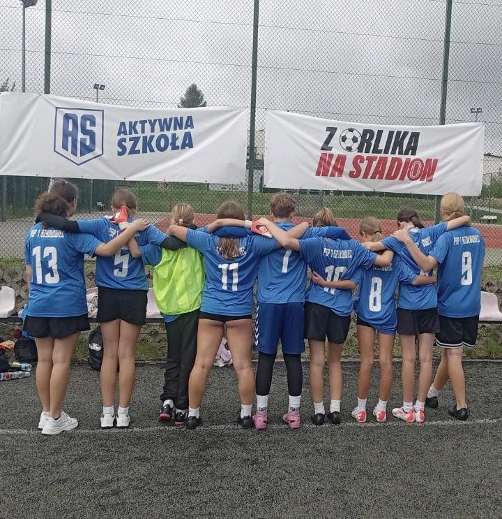 Turniej piłki nożnej dziewcząt w Szydłowcu