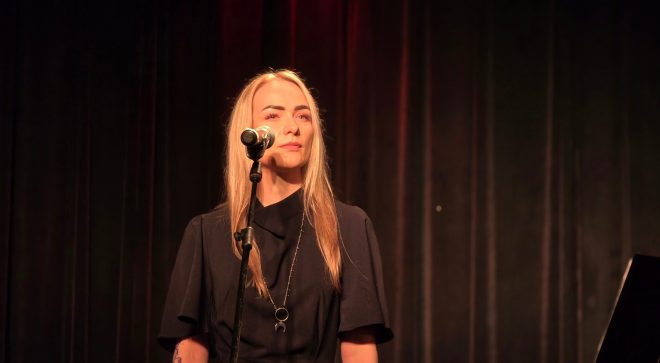 „Szukałam Cię wśród jabłek” – recital, który oczarował publiczność w Szydłowcu