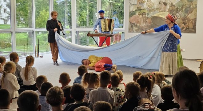 Teatrzyk „Słuchaj uchem” dla najmłodszych szydłowieckich widzów