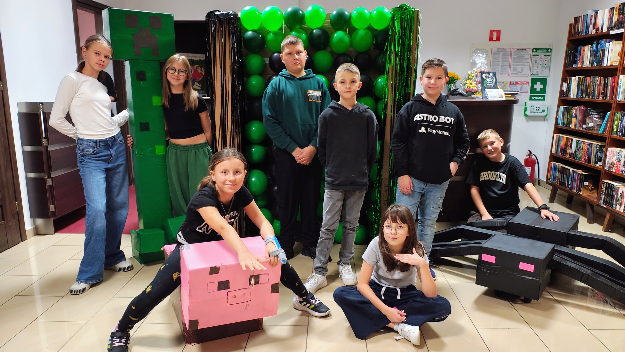 Noc Bibliotek 2025 w Szydłowcu – kreatywność, zabawa i pikselowy świat Minecrafta