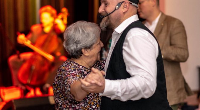 Dawne melodie zabrzmiały w Szydłowcu. Spotkanie z cyklu „Cymes – spotkania z kulturą żydowską”