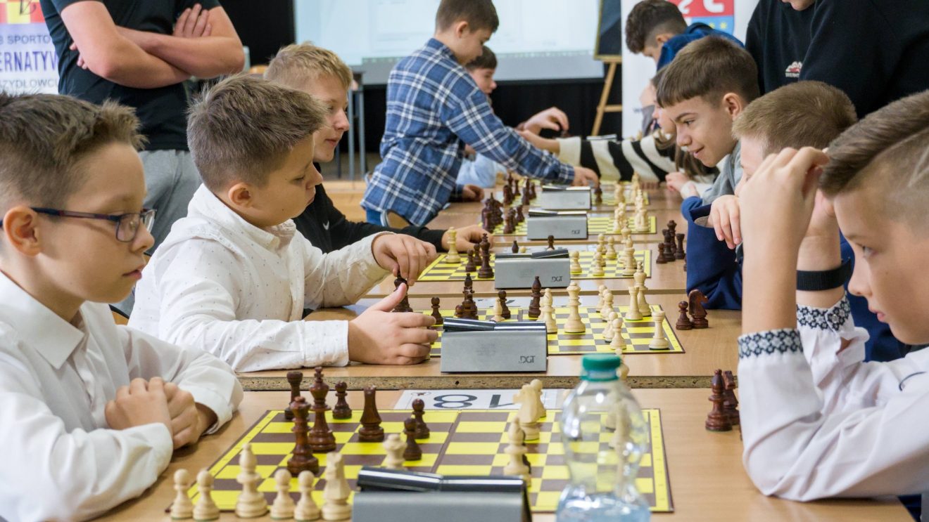 Młodzi szachiści w rywalizacji o tytuł najlepszych w powiecie