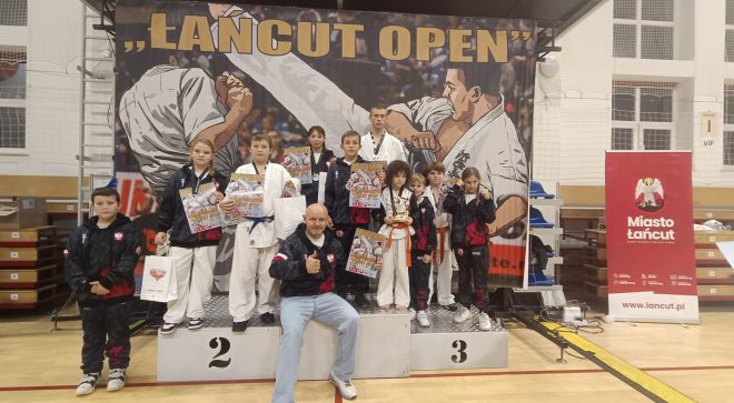 Siedem medali dla zawodników AKS Szydłowiec na Ogólnopolskim Turnieju Łańcut Open 2025