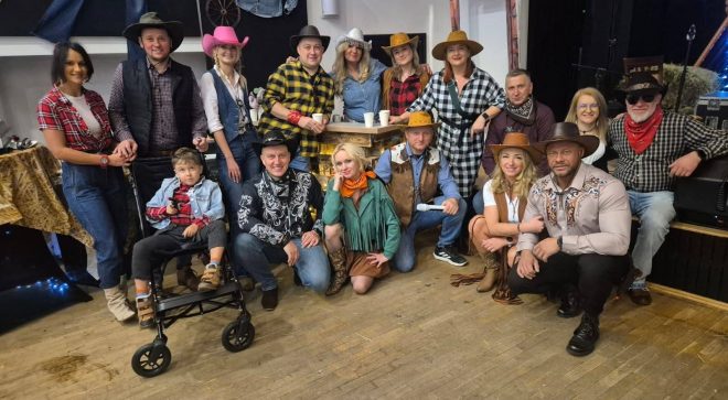 Charytatywne Andrzejki w stylu country w Szydłowcu Charytatywne Andrzejki w stylu country w Szydłowcu