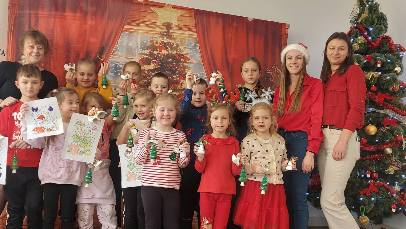 Świąteczne warsztaty w Gminnej Bibliotece Publicznej w Jastrzębiu Świąteczne warsztaty w Gminnej Bibliotece Publicznej w Jastrzębiu