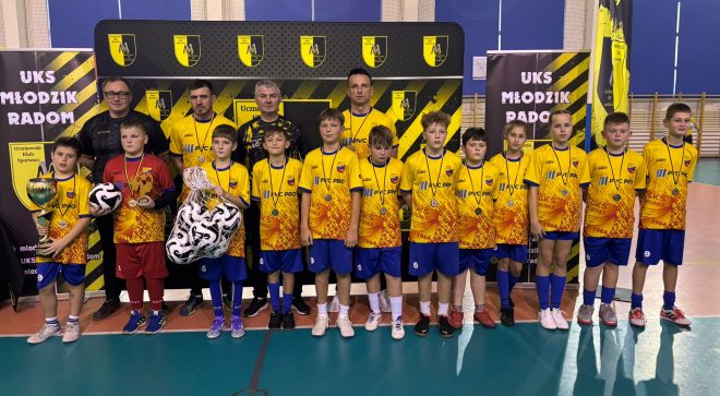 Świetny występ drużyn z powiatu szydłowieckiego na turnieju „Młodzik Cup”