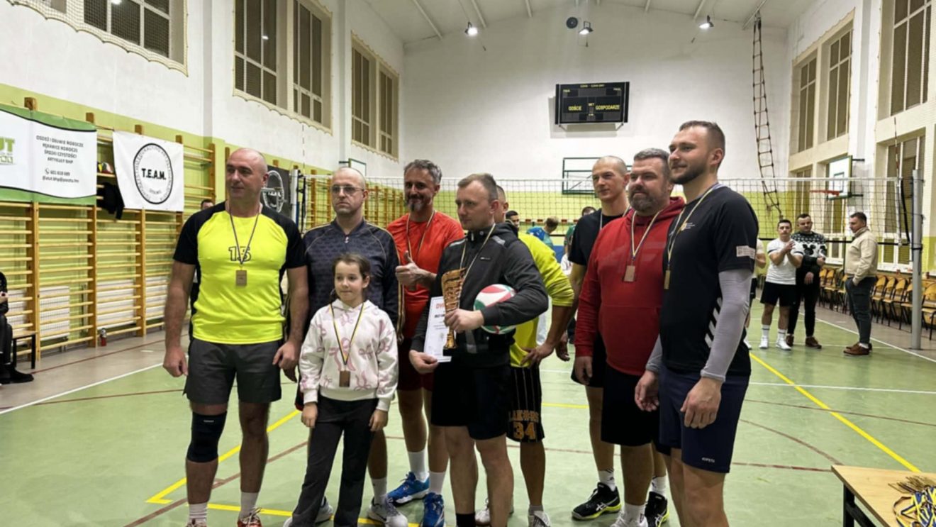 III Turniej Noworoczny o Puchar Wójta Gminy Chlewiska zakończony sukcesem III Turniej Noworoczny o Puchar Wójta Gminy Chlewiska zakończony sukcesem