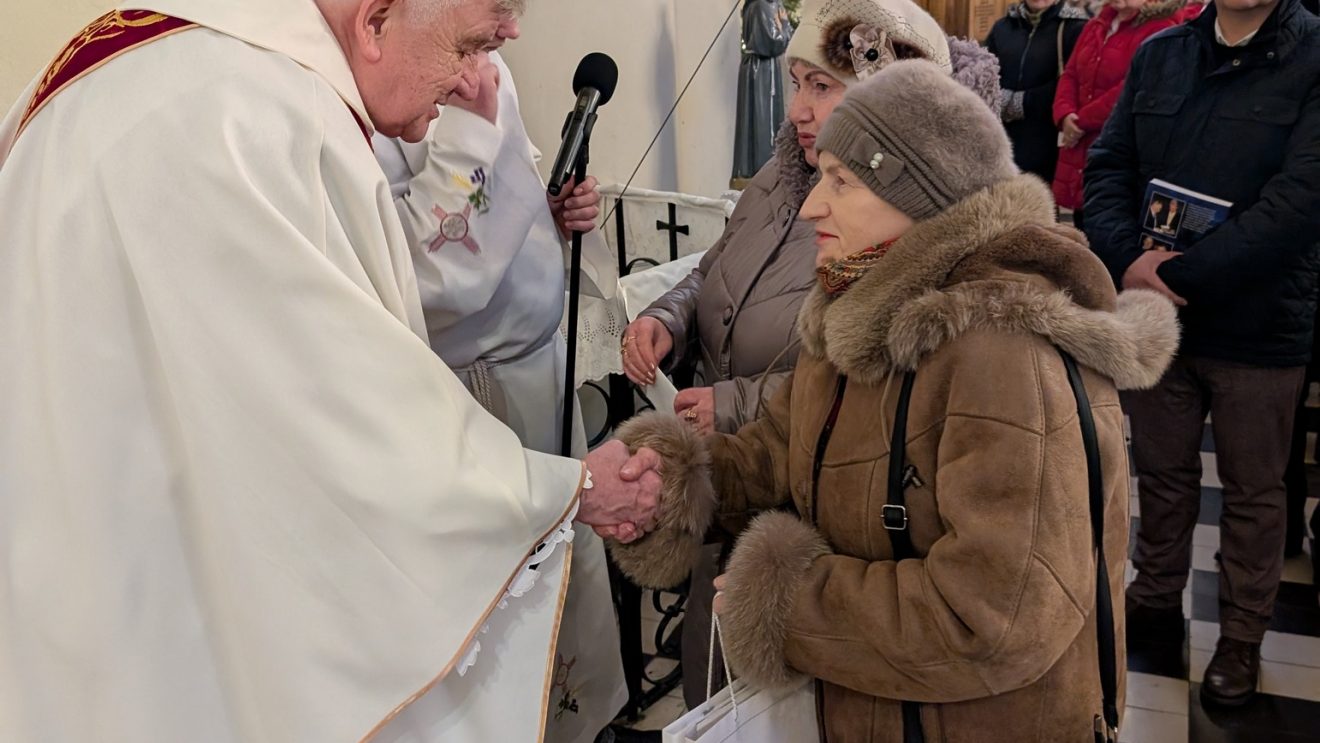 Podziękowanie za lata posługi i jubileusz wspólnoty młodzieżowej w Jastrzębiu Podziękowanie za lata posługi i jubileusz wspólnoty młodzieżowej w Jastrzębiu