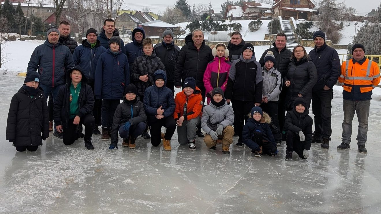 Lodowisko w Jastrzębiu – wspólna inicjatywa, która połączyła mieszkańców Lodowisko w Jastrzębiu – wspólna inicjatywa, która połączyła mieszkańców