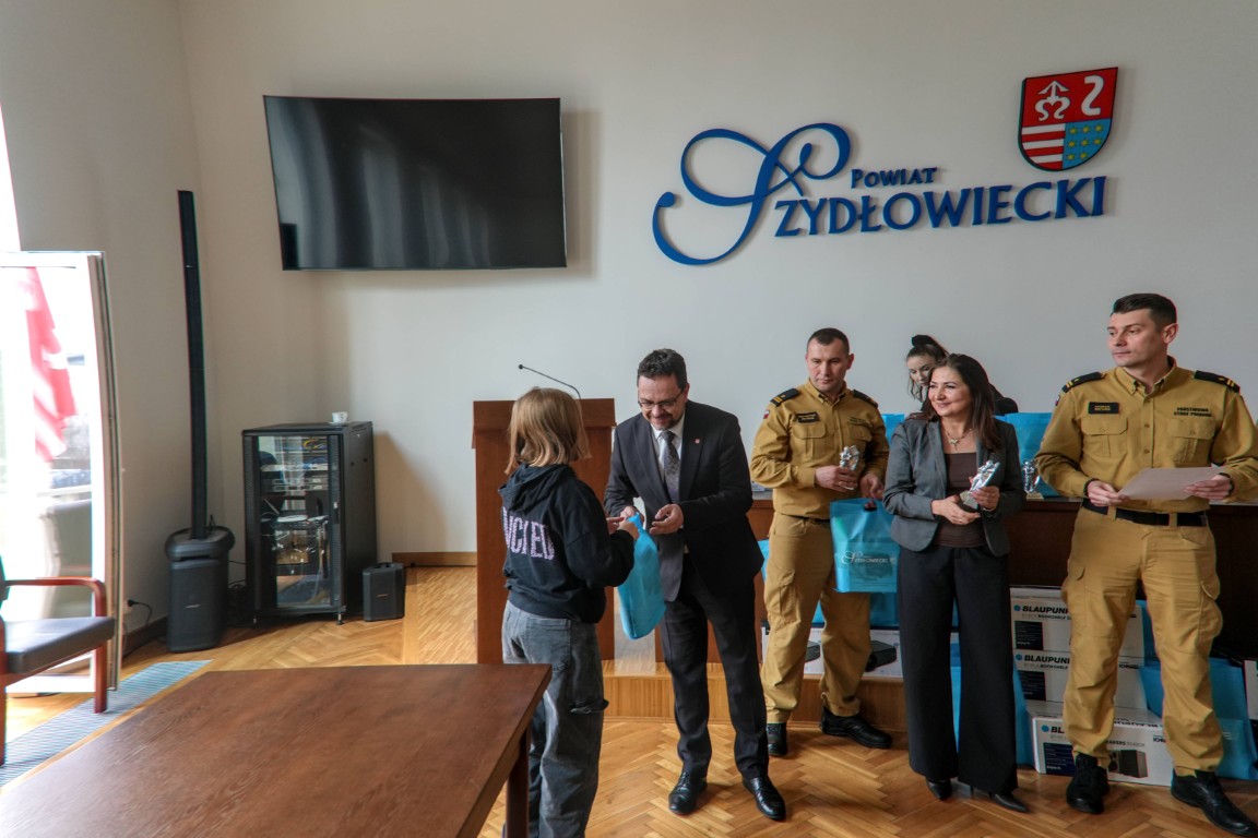 Młodzież z powiatu szydłowieckiego z imponującą wiedzą pożarniczą