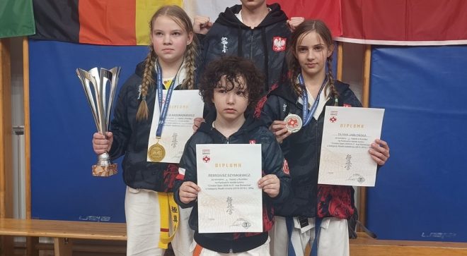 Młodzi karatecy z Szydłowca z sukcesami na międzynarodowym turnieju