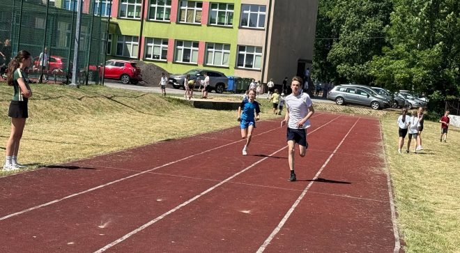 Młodzi lekkoatleci rywalizowali podczas II Międzyszkolnych Igrzysk Lekkoatletycznych