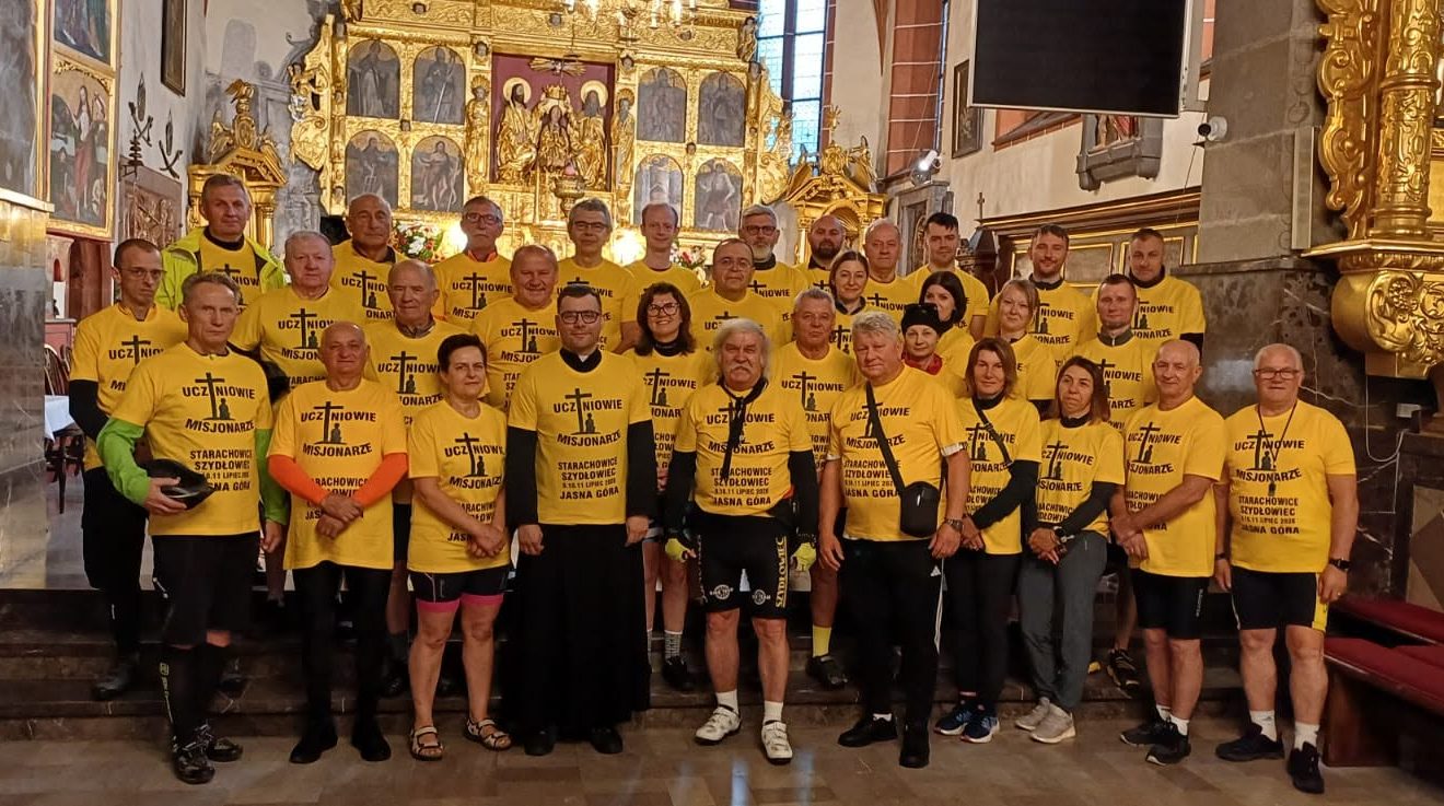 Rowerzyści z Szydłowca i Starachowic ruszyli na Jasną Górę. Rozpoczęła się tegoroczna pielgrzymka Rowerzyści z Szydłowca i Starachowic ruszyli na Jasną Górę. Rozpoczęła się tegoroczna pielgrzymka