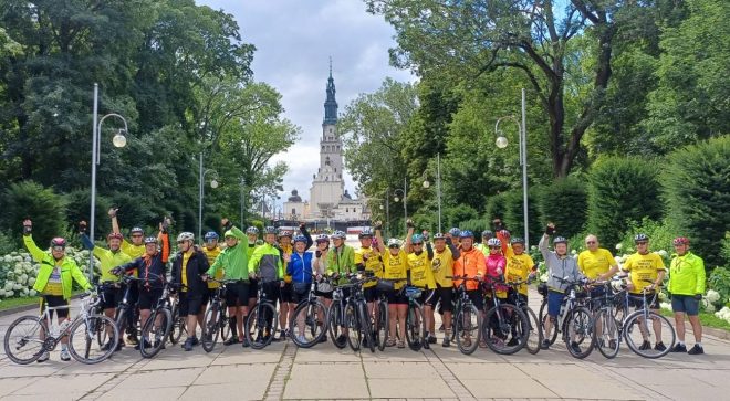 Rowerowy Szydłowiec na Jasnej Górze. Cykliści z sukcesem zakończyli XXI Ogólnopolską Pielgrzymkę Rowerową